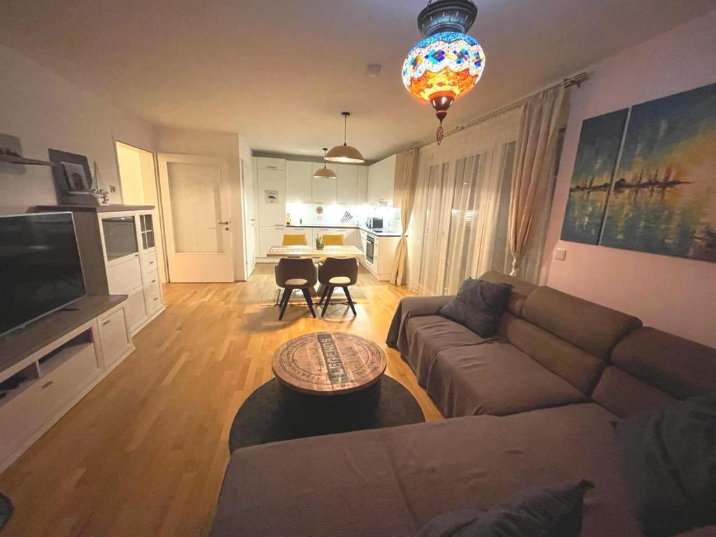 Lovely 3 Rooms Apartment Viena Экстерьер фото